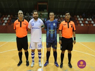 
<a style='margin-left: 5px;' class='btn btn-xs btn-social btn-facebook' href='https://www.facebook.com/sharer/sharer.php?u=https://www.boladovale.com.br/imgs/800-800-90/conteudo/fotos/1298/img5504.jpg' rel='popup' data-width='500' data-height='400'><i class='fa fa-facebook'></i>Compartilhar <span class='hidden-xs'>no Facebook</span>
</a> 
<a class='btn btn-default btn-xs' target='_blank' href='imgs/800-800-90/conteudo/fotos/1298/img5504.jpg'>
<span class='glyphicon glyphicon-cloud-download'></span> Salvar
</a> 
<span></span>