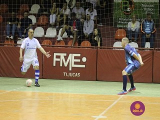 
<a style='margin-left: 5px;' class='btn btn-xs btn-social btn-facebook' href='https://www.facebook.com/sharer/sharer.php?u=https://www.boladovale.com.br/imgs/800-800-90/conteudo/fotos/1298/img5537.jpg' rel='popup' data-width='500' data-height='400'><i class='fa fa-facebook'></i>Compartilhar <span class='hidden-xs'>no Facebook</span>
</a> 
<a class='btn btn-default btn-xs' target='_blank' href='imgs/800-800-90/conteudo/fotos/1298/img5537.jpg'>
<span class='glyphicon glyphicon-cloud-download'></span> Salvar
</a> 
<span></span>
