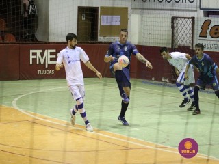 
<a style='margin-left: 5px;' class='btn btn-xs btn-social btn-facebook' href='https://www.facebook.com/sharer/sharer.php?u=https://www.boladovale.com.br/imgs/800-800-90/conteudo/fotos/1298/img5572.jpg' rel='popup' data-width='500' data-height='400'><i class='fa fa-facebook'></i>Compartilhar <span class='hidden-xs'>no Facebook</span>
</a> 
<a class='btn btn-default btn-xs' target='_blank' href='imgs/800-800-90/conteudo/fotos/1298/img5572.jpg'>
<span class='glyphicon glyphicon-cloud-download'></span> Salvar
</a> 
<span></span>