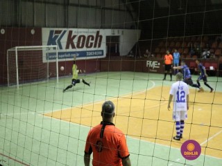
<a style='margin-left: 5px;' class='btn btn-xs btn-social btn-facebook' href='https://www.facebook.com/sharer/sharer.php?u=https://www.boladovale.com.br/imgs/800-800-90/conteudo/fotos/1298/img5583.jpg' rel='popup' data-width='500' data-height='400'><i class='fa fa-facebook'></i>Compartilhar <span class='hidden-xs'>no Facebook</span>
</a> 
<a class='btn btn-default btn-xs' target='_blank' href='imgs/800-800-90/conteudo/fotos/1298/img5583.jpg'>
<span class='glyphicon glyphicon-cloud-download'></span> Salvar
</a> 
<span></span>