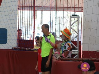 
<a style='margin-left: 5px;' class='btn btn-xs btn-social btn-facebook' href='https://www.facebook.com/sharer/sharer.php?u=https://www.boladovale.com.br/imgs/800-800-90/conteudo/fotos/1299/img5640.jpg' rel='popup' data-width='500' data-height='400'><i class='fa fa-facebook'></i>Compartilhar <span class='hidden-xs'>no Facebook</span>
</a> 
<a class='btn btn-default btn-xs' target='_blank' href='imgs/800-800-90/conteudo/fotos/1299/img5640.jpg'>
<span class='glyphicon glyphicon-cloud-download'></span> Salvar
</a> 
<span></span>