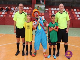 
<a style='margin-left: 5px;' class='btn btn-xs btn-social btn-facebook' href='https://www.facebook.com/sharer/sharer.php?u=https://www.boladovale.com.br/imgs/800-800-90/conteudo/fotos/1299/img5687.jpg' rel='popup' data-width='500' data-height='400'><i class='fa fa-facebook'></i>Compartilhar <span class='hidden-xs'>no Facebook</span>
</a> 
<a class='btn btn-default btn-xs' target='_blank' href='imgs/800-800-90/conteudo/fotos/1299/img5687.jpg'>
<span class='glyphicon glyphicon-cloud-download'></span> Salvar
</a> 
<span></span>