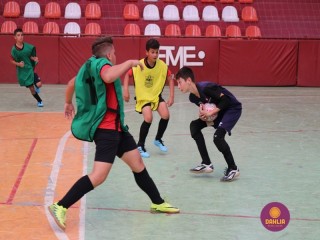 
<a style='margin-left: 5px;' class='btn btn-xs btn-social btn-facebook' href='https://www.facebook.com/sharer/sharer.php?u=https://www.boladovale.com.br/imgs/800-800-90/conteudo/fotos/1299/img6926.jpg' rel='popup' data-width='500' data-height='400'><i class='fa fa-facebook'></i>Compartilhar <span class='hidden-xs'>no Facebook</span>
</a> 
<a class='btn btn-default btn-xs' target='_blank' href='imgs/800-800-90/conteudo/fotos/1299/img6926.jpg'>
<span class='glyphicon glyphicon-cloud-download'></span> Salvar
</a> 
<span></span>