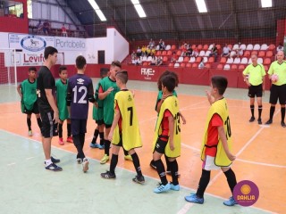 
<a style='margin-left: 5px;' class='btn btn-xs btn-social btn-facebook' href='https://www.facebook.com/sharer/sharer.php?u=https://www.boladovale.com.br/imgs/800-800-90/conteudo/fotos/1299/img6940.jpg' rel='popup' data-width='500' data-height='400'><i class='fa fa-facebook'></i>Compartilhar <span class='hidden-xs'>no Facebook</span>
</a> 
<a class='btn btn-default btn-xs' target='_blank' href='imgs/800-800-90/conteudo/fotos/1299/img6940.jpg'>
<span class='glyphicon glyphicon-cloud-download'></span> Salvar
</a> 
<span></span>
