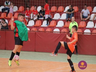 
<a style='margin-left: 5px;' class='btn btn-xs btn-social btn-facebook' href='https://www.facebook.com/sharer/sharer.php?u=https://www.boladovale.com.br/imgs/800-800-90/conteudo/fotos/1299/img6952.jpg' rel='popup' data-width='500' data-height='400'><i class='fa fa-facebook'></i>Compartilhar <span class='hidden-xs'>no Facebook</span>
</a> 
<a class='btn btn-default btn-xs' target='_blank' href='imgs/800-800-90/conteudo/fotos/1299/img6952.jpg'>
<span class='glyphicon glyphicon-cloud-download'></span> Salvar
</a> 
<span></span>