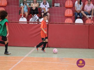 
<a style='margin-left: 5px;' class='btn btn-xs btn-social btn-facebook' href='https://www.facebook.com/sharer/sharer.php?u=https://www.boladovale.com.br/imgs/800-800-90/conteudo/fotos/1299/img6956.jpg' rel='popup' data-width='500' data-height='400'><i class='fa fa-facebook'></i>Compartilhar <span class='hidden-xs'>no Facebook</span>
</a> 
<a class='btn btn-default btn-xs' target='_blank' href='imgs/800-800-90/conteudo/fotos/1299/img6956.jpg'>
<span class='glyphicon glyphicon-cloud-download'></span> Salvar
</a> 
<span></span>