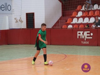 
<a style='margin-left: 5px;' class='btn btn-xs btn-social btn-facebook' href='https://www.facebook.com/sharer/sharer.php?u=https://www.boladovale.com.br/imgs/800-800-90/conteudo/fotos/1299/img6987.jpg' rel='popup' data-width='500' data-height='400'><i class='fa fa-facebook'></i>Compartilhar <span class='hidden-xs'>no Facebook</span>
</a> 
<a class='btn btn-default btn-xs' target='_blank' href='imgs/800-800-90/conteudo/fotos/1299/img6987.jpg'>
<span class='glyphicon glyphicon-cloud-download'></span> Salvar
</a> 
<span></span>
