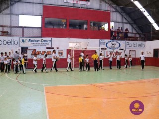 
<a style='margin-left: 5px;' class='btn btn-xs btn-social btn-facebook' href='https://www.facebook.com/sharer/sharer.php?u=https://www.boladovale.com.br/imgs/800-800-90/conteudo/fotos/1299/img7009.jpg' rel='popup' data-width='500' data-height='400'><i class='fa fa-facebook'></i>Compartilhar <span class='hidden-xs'>no Facebook</span>
</a> 
<a class='btn btn-default btn-xs' target='_blank' href='imgs/800-800-90/conteudo/fotos/1299/img7009.jpg'>
<span class='glyphicon glyphicon-cloud-download'></span> Salvar
</a> 
<span></span>