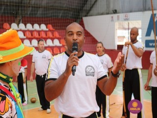
<a style='margin-left: 5px;' class='btn btn-xs btn-social btn-facebook' href='https://www.facebook.com/sharer/sharer.php?u=https://www.boladovale.com.br/imgs/800-800-90/conteudo/fotos/1299/img7054.jpg' rel='popup' data-width='500' data-height='400'><i class='fa fa-facebook'></i>Compartilhar <span class='hidden-xs'>no Facebook</span>
</a> 
<a class='btn btn-default btn-xs' target='_blank' href='imgs/800-800-90/conteudo/fotos/1299/img7054.jpg'>
<span class='glyphicon glyphicon-cloud-download'></span> Salvar
</a> 
<span></span>