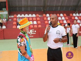 
<a style='margin-left: 5px;' class='btn btn-xs btn-social btn-facebook' href='https://www.facebook.com/sharer/sharer.php?u=https://www.boladovale.com.br/imgs/800-800-90/conteudo/fotos/1299/img7056.jpg' rel='popup' data-width='500' data-height='400'><i class='fa fa-facebook'></i>Compartilhar <span class='hidden-xs'>no Facebook</span>
</a> 
<a class='btn btn-default btn-xs' target='_blank' href='imgs/800-800-90/conteudo/fotos/1299/img7056.jpg'>
<span class='glyphicon glyphicon-cloud-download'></span> Salvar
</a> 
<span></span>