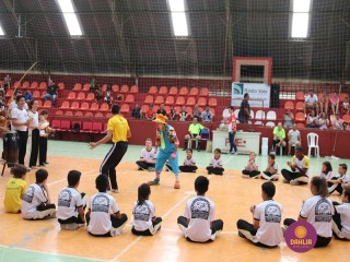
<a style='margin-left: 5px;' class='btn btn-xs btn-social btn-facebook' href='https://www.facebook.com/sharer/sharer.php?u=https://www.boladovale.com.br/imgs/800-800-90/conteudo/fotos/1299/img7118.jpg' rel='popup' data-width='500' data-height='400'><i class='fa fa-facebook'></i>Compartilhar <span class='hidden-xs'>no Facebook</span>
</a> 
<a class='btn btn-default btn-xs' target='_blank' href='imgs/800-800-90/conteudo/fotos/1299/img7118.jpg'>
<span class='glyphicon glyphicon-cloud-download'></span> Salvar
</a> 
<span></span>