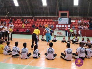 
<a style='margin-left: 5px;' class='btn btn-xs btn-social btn-facebook' href='https://www.facebook.com/sharer/sharer.php?u=https://www.boladovale.com.br/imgs/800-800-90/conteudo/fotos/1299/img7121.jpg' rel='popup' data-width='500' data-height='400'><i class='fa fa-facebook'></i>Compartilhar <span class='hidden-xs'>no Facebook</span>
</a> 
<a class='btn btn-default btn-xs' target='_blank' href='imgs/800-800-90/conteudo/fotos/1299/img7121.jpg'>
<span class='glyphicon glyphicon-cloud-download'></span> Salvar
</a> 
<span></span>