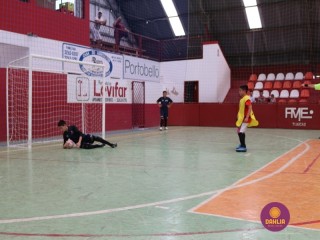 
<a style='margin-left: 5px;' class='btn btn-xs btn-social btn-facebook' href='https://www.facebook.com/sharer/sharer.php?u=https://www.boladovale.com.br/imgs/800-800-90/conteudo/fotos/1299/img7261.jpg' rel='popup' data-width='500' data-height='400'><i class='fa fa-facebook'></i>Compartilhar <span class='hidden-xs'>no Facebook</span>
</a> 
<a class='btn btn-default btn-xs' target='_blank' href='imgs/800-800-90/conteudo/fotos/1299/img7261.jpg'>
<span class='glyphicon glyphicon-cloud-download'></span> Salvar
</a> 
<span></span>