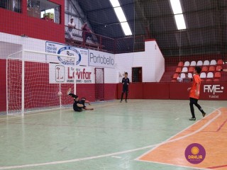 
<a style='margin-left: 5px;' class='btn btn-xs btn-social btn-facebook' href='https://www.facebook.com/sharer/sharer.php?u=https://www.boladovale.com.br/imgs/800-800-90/conteudo/fotos/1299/img7271.jpg' rel='popup' data-width='500' data-height='400'><i class='fa fa-facebook'></i>Compartilhar <span class='hidden-xs'>no Facebook</span>
</a> 
<a class='btn btn-default btn-xs' target='_blank' href='imgs/800-800-90/conteudo/fotos/1299/img7271.jpg'>
<span class='glyphicon glyphicon-cloud-download'></span> Salvar
</a> 
<span></span>