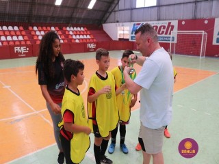 
<a style='margin-left: 5px;' class='btn btn-xs btn-social btn-facebook' href='https://www.facebook.com/sharer/sharer.php?u=https://www.boladovale.com.br/imgs/800-800-90/conteudo/fotos/1299/img7293.jpg' rel='popup' data-width='500' data-height='400'><i class='fa fa-facebook'></i>Compartilhar <span class='hidden-xs'>no Facebook</span>
</a> 
<a class='btn btn-default btn-xs' target='_blank' href='imgs/800-800-90/conteudo/fotos/1299/img7293.jpg'>
<span class='glyphicon glyphicon-cloud-download'></span> Salvar
</a> 
<span></span>