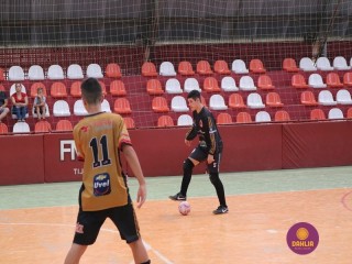 
<a style='margin-left: 5px;' class='btn btn-xs btn-social btn-facebook' href='https://www.facebook.com/sharer/sharer.php?u=https://www.boladovale.com.br/imgs/800-800-90/conteudo/fotos/1300/img7373.jpg' rel='popup' data-width='500' data-height='400'><i class='fa fa-facebook'></i>Compartilhar <span class='hidden-xs'>no Facebook</span>
</a> 
<a class='btn btn-default btn-xs' target='_blank' href='imgs/800-800-90/conteudo/fotos/1300/img7373.jpg'>
<span class='glyphicon glyphicon-cloud-download'></span> Salvar
</a> 
<span></span>