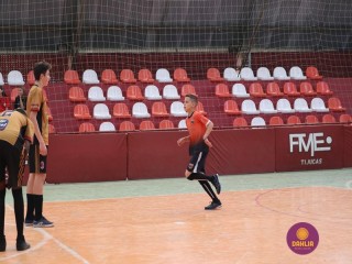 
<a style='margin-left: 5px;' class='btn btn-xs btn-social btn-facebook' href='https://www.facebook.com/sharer/sharer.php?u=https://www.boladovale.com.br/imgs/800-800-90/conteudo/fotos/1300/img7424.jpg' rel='popup' data-width='500' data-height='400'><i class='fa fa-facebook'></i>Compartilhar <span class='hidden-xs'>no Facebook</span>
</a> 
<a class='btn btn-default btn-xs' target='_blank' href='imgs/800-800-90/conteudo/fotos/1300/img7424.jpg'>
<span class='glyphicon glyphicon-cloud-download'></span> Salvar
</a> 
<span></span>