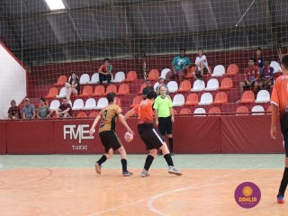 
<a style='margin-left: 5px;' class='btn btn-xs btn-social btn-facebook' href='https://www.facebook.com/sharer/sharer.php?u=https://www.boladovale.com.br/imgs/800-800-90/conteudo/fotos/1300/img7434.jpg' rel='popup' data-width='500' data-height='400'><i class='fa fa-facebook'></i>Compartilhar <span class='hidden-xs'>no Facebook</span>
</a> 
<a class='btn btn-default btn-xs' target='_blank' href='imgs/800-800-90/conteudo/fotos/1300/img7434.jpg'>
<span class='glyphicon glyphicon-cloud-download'></span> Salvar
</a> 
<span></span>