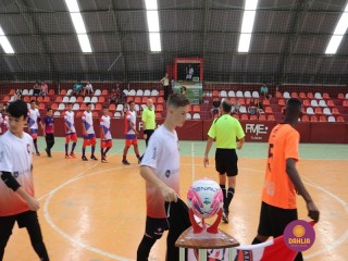 
<a style='margin-left: 5px;' class='btn btn-xs btn-social btn-facebook' href='https://www.facebook.com/sharer/sharer.php?u=https://www.boladovale.com.br/imgs/800-800-90/conteudo/fotos/1301/img7454.jpg' rel='popup' data-width='500' data-height='400'><i class='fa fa-facebook'></i>Compartilhar <span class='hidden-xs'>no Facebook</span>
</a> 
<a class='btn btn-default btn-xs' target='_blank' href='imgs/800-800-90/conteudo/fotos/1301/img7454.jpg'>
<span class='glyphicon glyphicon-cloud-download'></span> Salvar
</a> 
<span></span>