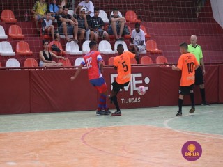 
<a style='margin-left: 5px;' class='btn btn-xs btn-social btn-facebook' href='https://www.facebook.com/sharer/sharer.php?u=https://www.boladovale.com.br/imgs/800-800-90/conteudo/fotos/1301/img7539.jpg' rel='popup' data-width='500' data-height='400'><i class='fa fa-facebook'></i>Compartilhar <span class='hidden-xs'>no Facebook</span>
</a> 
<a class='btn btn-default btn-xs' target='_blank' href='imgs/800-800-90/conteudo/fotos/1301/img7539.jpg'>
<span class='glyphicon glyphicon-cloud-download'></span> Salvar
</a> 
<span></span>