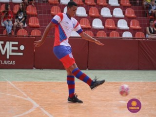 
<a style='margin-left: 5px;' class='btn btn-xs btn-social btn-facebook' href='https://www.facebook.com/sharer/sharer.php?u=https://www.boladovale.com.br/imgs/800-800-90/conteudo/fotos/1301/img7549.jpg' rel='popup' data-width='500' data-height='400'><i class='fa fa-facebook'></i>Compartilhar <span class='hidden-xs'>no Facebook</span>
</a> 
<a class='btn btn-default btn-xs' target='_blank' href='imgs/800-800-90/conteudo/fotos/1301/img7549.jpg'>
<span class='glyphicon glyphicon-cloud-download'></span> Salvar
</a> 
<span></span>