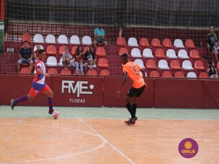 
<a style='margin-left: 5px;' class='btn btn-xs btn-social btn-facebook' href='https://www.facebook.com/sharer/sharer.php?u=https://www.boladovale.com.br/imgs/800-800-90/conteudo/fotos/1301/img7591.jpg' rel='popup' data-width='500' data-height='400'><i class='fa fa-facebook'></i>Compartilhar <span class='hidden-xs'>no Facebook</span>
</a> 
<a class='btn btn-default btn-xs' target='_blank' href='imgs/800-800-90/conteudo/fotos/1301/img7591.jpg'>
<span class='glyphicon glyphicon-cloud-download'></span> Salvar
</a> 
<span></span>