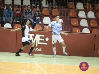 
<a style='margin-left: 5px;' class='btn btn-xs btn-social btn-facebook' href='https://www.facebook.com/sharer/sharer.php?u=https://www.boladovale.com.br/imgs/800-800-90/conteudo/fotos/1303/img7714.jpg' rel='popup' data-width='500' data-height='400'><i class='fa fa-facebook'></i>Compartilhar <span class='hidden-xs'>no Facebook</span>
</a> 
<a class='btn btn-default btn-xs' target='_blank' href='imgs/800-800-90/conteudo/fotos/1303/img7714.jpg'>
<span class='glyphicon glyphicon-cloud-download'></span> Salvar
</a> 
<span></span>