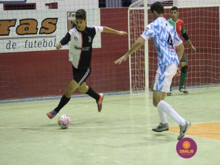 
<a style='margin-left: 5px;' class='btn btn-xs btn-social btn-facebook' href='https://www.facebook.com/sharer/sharer.php?u=https://www.boladovale.com.br/imgs/800-800-90/conteudo/fotos/1303/img7731.jpg' rel='popup' data-width='500' data-height='400'><i class='fa fa-facebook'></i>Compartilhar <span class='hidden-xs'>no Facebook</span>
</a> 
<a class='btn btn-default btn-xs' target='_blank' href='imgs/800-800-90/conteudo/fotos/1303/img7731.jpg'>
<span class='glyphicon glyphicon-cloud-download'></span> Salvar
</a> 
<span></span>