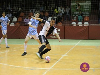 
<a style='margin-left: 5px;' class='btn btn-xs btn-social btn-facebook' href='https://www.facebook.com/sharer/sharer.php?u=https://www.boladovale.com.br/imgs/800-800-90/conteudo/fotos/1303/img7753.jpg' rel='popup' data-width='500' data-height='400'><i class='fa fa-facebook'></i>Compartilhar <span class='hidden-xs'>no Facebook</span>
</a> 
<a class='btn btn-default btn-xs' target='_blank' href='imgs/800-800-90/conteudo/fotos/1303/img7753.jpg'>
<span class='glyphicon glyphicon-cloud-download'></span> Salvar
</a> 
<span></span>
