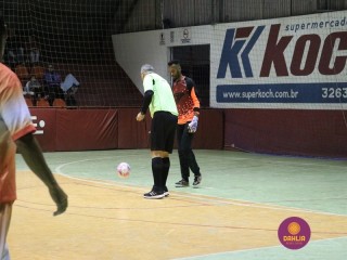 
<a style='margin-left: 5px;' class='btn btn-xs btn-social btn-facebook' href='https://www.facebook.com/sharer/sharer.php?u=https://www.boladovale.com.br/imgs/800-800-90/conteudo/fotos/1304/img7803.jpg' rel='popup' data-width='500' data-height='400'><i class='fa fa-facebook'></i>Compartilhar <span class='hidden-xs'>no Facebook</span>
</a> 
<a class='btn btn-default btn-xs' target='_blank' href='imgs/800-800-90/conteudo/fotos/1304/img7803.jpg'>
<span class='glyphicon glyphicon-cloud-download'></span> Salvar
</a> 
<span></span>