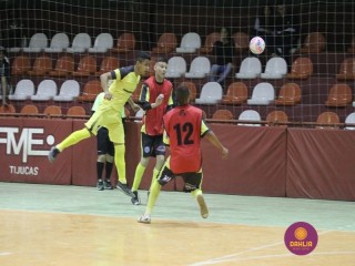 
<a style='margin-left: 5px;' class='btn btn-xs btn-social btn-facebook' href='https://www.facebook.com/sharer/sharer.php?u=https://www.boladovale.com.br/imgs/800-800-90/conteudo/fotos/1305/img7864.jpg' rel='popup' data-width='500' data-height='400'><i class='fa fa-facebook'></i>Compartilhar <span class='hidden-xs'>no Facebook</span>
</a> 
<a class='btn btn-default btn-xs' target='_blank' href='imgs/800-800-90/conteudo/fotos/1305/img7864.jpg'>
<span class='glyphicon glyphicon-cloud-download'></span> Salvar
</a> 
<span></span>
