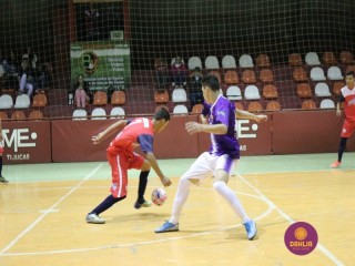 
<a style='margin-left: 5px;' class='btn btn-xs btn-social btn-facebook' href='https://www.facebook.com/sharer/sharer.php?u=https://www.boladovale.com.br/imgs/800-800-90/conteudo/fotos/1306/img7936.jpg' rel='popup' data-width='500' data-height='400'><i class='fa fa-facebook'></i>Compartilhar <span class='hidden-xs'>no Facebook</span>
</a> 
<a class='btn btn-default btn-xs' target='_blank' href='imgs/800-800-90/conteudo/fotos/1306/img7936.jpg'>
<span class='glyphicon glyphicon-cloud-download'></span> Salvar
</a> 
<span></span>