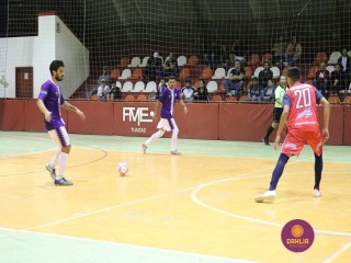 
<a style='margin-left: 5px;' class='btn btn-xs btn-social btn-facebook' href='https://www.facebook.com/sharer/sharer.php?u=https://www.boladovale.com.br/imgs/800-800-90/conteudo/fotos/1306/img7956.jpg' rel='popup' data-width='500' data-height='400'><i class='fa fa-facebook'></i>Compartilhar <span class='hidden-xs'>no Facebook</span>
</a> 
<a class='btn btn-default btn-xs' target='_blank' href='imgs/800-800-90/conteudo/fotos/1306/img7956.jpg'>
<span class='glyphicon glyphicon-cloud-download'></span> Salvar
</a> 
<span></span>