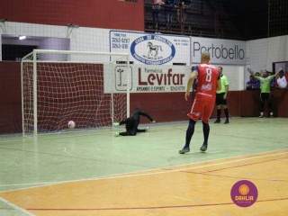 
<a style='margin-left: 5px;' class='btn btn-xs btn-social btn-facebook' href='https://www.facebook.com/sharer/sharer.php?u=https://www.boladovale.com.br/imgs/800-800-90/conteudo/fotos/1306/img8010.jpg' rel='popup' data-width='500' data-height='400'><i class='fa fa-facebook'></i>Compartilhar <span class='hidden-xs'>no Facebook</span>
</a> 
<a class='btn btn-default btn-xs' target='_blank' href='imgs/800-800-90/conteudo/fotos/1306/img8010.jpg'>
<span class='glyphicon glyphicon-cloud-download'></span> Salvar
</a> 
<span></span>