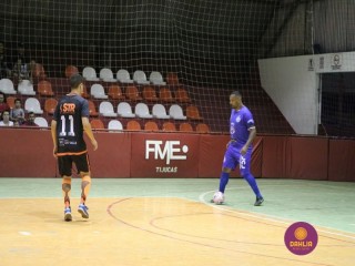 
<a style='margin-left: 5px;' class='btn btn-xs btn-social btn-facebook' href='https://www.facebook.com/sharer/sharer.php?u=https://www.boladovale.com.br/imgs/800-800-90/conteudo/fotos/1307/img8047.jpg' rel='popup' data-width='500' data-height='400'><i class='fa fa-facebook'></i>Compartilhar <span class='hidden-xs'>no Facebook</span>
</a> 
<a class='btn btn-default btn-xs' target='_blank' href='imgs/800-800-90/conteudo/fotos/1307/img8047.jpg'>
<span class='glyphicon glyphicon-cloud-download'></span> Salvar
</a> 
<span></span>