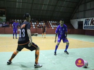 
<a style='margin-left: 5px;' class='btn btn-xs btn-social btn-facebook' href='https://www.facebook.com/sharer/sharer.php?u=https://www.boladovale.com.br/imgs/800-800-90/conteudo/fotos/1307/img8085.jpg' rel='popup' data-width='500' data-height='400'><i class='fa fa-facebook'></i>Compartilhar <span class='hidden-xs'>no Facebook</span>
</a> 
<a class='btn btn-default btn-xs' target='_blank' href='imgs/800-800-90/conteudo/fotos/1307/img8085.jpg'>
<span class='glyphicon glyphicon-cloud-download'></span> Salvar
</a> 
<span></span>