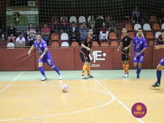 
<a style='margin-left: 5px;' class='btn btn-xs btn-social btn-facebook' href='https://www.facebook.com/sharer/sharer.php?u=https://www.boladovale.com.br/imgs/800-800-90/conteudo/fotos/1307/img8096.jpg' rel='popup' data-width='500' data-height='400'><i class='fa fa-facebook'></i>Compartilhar <span class='hidden-xs'>no Facebook</span>
</a> 
<a class='btn btn-default btn-xs' target='_blank' href='imgs/800-800-90/conteudo/fotos/1307/img8096.jpg'>
<span class='glyphicon glyphicon-cloud-download'></span> Salvar
</a> 
<span></span>