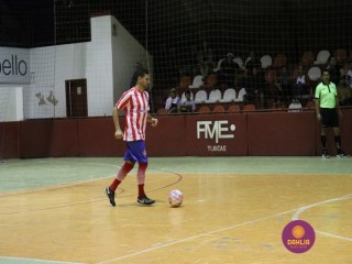 
<a style='margin-left: 5px;' class='btn btn-xs btn-social btn-facebook' href='https://www.facebook.com/sharer/sharer.php?u=https://www.boladovale.com.br/imgs/800-800-90/conteudo/fotos/1308/img8121.jpg' rel='popup' data-width='500' data-height='400'><i class='fa fa-facebook'></i>Compartilhar <span class='hidden-xs'>no Facebook</span>
</a> 
<a class='btn btn-default btn-xs' target='_blank' href='imgs/800-800-90/conteudo/fotos/1308/img8121.jpg'>
<span class='glyphicon glyphicon-cloud-download'></span> Salvar
</a> 
<span></span>
