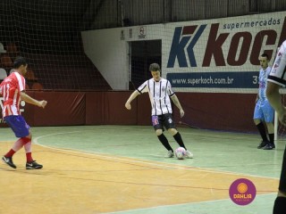 
<a style='margin-left: 5px;' class='btn btn-xs btn-social btn-facebook' href='https://www.facebook.com/sharer/sharer.php?u=https://www.boladovale.com.br/imgs/800-800-90/conteudo/fotos/1308/img8154.jpg' rel='popup' data-width='500' data-height='400'><i class='fa fa-facebook'></i>Compartilhar <span class='hidden-xs'>no Facebook</span>
</a> 
<a class='btn btn-default btn-xs' target='_blank' href='imgs/800-800-90/conteudo/fotos/1308/img8154.jpg'>
<span class='glyphicon glyphicon-cloud-download'></span> Salvar
</a> 
<span></span>