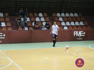 
<a style='margin-left: 5px;' class='btn btn-xs btn-social btn-facebook' href='https://www.facebook.com/sharer/sharer.php?u=https://www.boladovale.com.br/imgs/800-800-90/conteudo/fotos/1308/img8177.jpg' rel='popup' data-width='500' data-height='400'><i class='fa fa-facebook'></i>Compartilhar <span class='hidden-xs'>no Facebook</span>
</a> 
<a class='btn btn-default btn-xs' target='_blank' href='imgs/800-800-90/conteudo/fotos/1308/img8177.jpg'>
<span class='glyphicon glyphicon-cloud-download'></span> Salvar
</a> 
<span></span>
