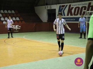 
<a style='margin-left: 5px;' class='btn btn-xs btn-social btn-facebook' href='https://www.facebook.com/sharer/sharer.php?u=https://www.boladovale.com.br/imgs/800-800-90/conteudo/fotos/1308/img8196.jpg' rel='popup' data-width='500' data-height='400'><i class='fa fa-facebook'></i>Compartilhar <span class='hidden-xs'>no Facebook</span>
</a> 
<a class='btn btn-default btn-xs' target='_blank' href='imgs/800-800-90/conteudo/fotos/1308/img8196.jpg'>
<span class='glyphicon glyphicon-cloud-download'></span> Salvar
</a> 
<span></span>