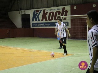 
<a style='margin-left: 5px;' class='btn btn-xs btn-social btn-facebook' href='https://www.facebook.com/sharer/sharer.php?u=https://www.boladovale.com.br/imgs/800-800-90/conteudo/fotos/1308/img8241.jpg' rel='popup' data-width='500' data-height='400'><i class='fa fa-facebook'></i>Compartilhar <span class='hidden-xs'>no Facebook</span>
</a> 
<a class='btn btn-default btn-xs' target='_blank' href='imgs/800-800-90/conteudo/fotos/1308/img8241.jpg'>
<span class='glyphicon glyphicon-cloud-download'></span> Salvar
</a> 
<span></span>
