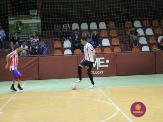 
<a style='margin-left: 5px;' class='btn btn-xs btn-social btn-facebook' href='https://www.facebook.com/sharer/sharer.php?u=https://www.boladovale.com.br/imgs/800-800-90/conteudo/fotos/1308/img8265.jpg' rel='popup' data-width='500' data-height='400'><i class='fa fa-facebook'></i>Compartilhar <span class='hidden-xs'>no Facebook</span>
</a> 
<a class='btn btn-default btn-xs' target='_blank' href='imgs/800-800-90/conteudo/fotos/1308/img8265.jpg'>
<span class='glyphicon glyphicon-cloud-download'></span> Salvar
</a> 
<span></span>