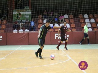 
<a style='margin-left: 5px;' class='btn btn-xs btn-social btn-facebook' href='https://www.facebook.com/sharer/sharer.php?u=https://www.boladovale.com.br/imgs/800-800-90/conteudo/fotos/1309/img8319.jpg' rel='popup' data-width='500' data-height='400'><i class='fa fa-facebook'></i>Compartilhar <span class='hidden-xs'>no Facebook</span>
</a> 
<a class='btn btn-default btn-xs' target='_blank' href='imgs/800-800-90/conteudo/fotos/1309/img8319.jpg'>
<span class='glyphicon glyphicon-cloud-download'></span> Salvar
</a> 
<span></span>