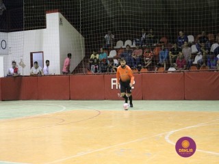 
<a style='margin-left: 5px;' class='btn btn-xs btn-social btn-facebook' href='https://www.facebook.com/sharer/sharer.php?u=https://www.boladovale.com.br/imgs/800-800-90/conteudo/fotos/1310/img8386.jpg' rel='popup' data-width='500' data-height='400'><i class='fa fa-facebook'></i>Compartilhar <span class='hidden-xs'>no Facebook</span>
</a> 
<a class='btn btn-default btn-xs' target='_blank' href='imgs/800-800-90/conteudo/fotos/1310/img8386.jpg'>
<span class='glyphicon glyphicon-cloud-download'></span> Salvar
</a> 
<span></span>