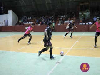 
<a style='margin-left: 5px;' class='btn btn-xs btn-social btn-facebook' href='https://www.facebook.com/sharer/sharer.php?u=https://www.boladovale.com.br/imgs/800-800-90/conteudo/fotos/1311/img8486.jpg' rel='popup' data-width='500' data-height='400'><i class='fa fa-facebook'></i>Compartilhar <span class='hidden-xs'>no Facebook</span>
</a> 
<a class='btn btn-default btn-xs' target='_blank' href='imgs/800-800-90/conteudo/fotos/1311/img8486.jpg'>
<span class='glyphicon glyphicon-cloud-download'></span> Salvar
</a> 
<span></span>