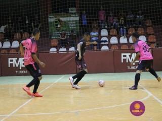 
<a style='margin-left: 5px;' class='btn btn-xs btn-social btn-facebook' href='https://www.facebook.com/sharer/sharer.php?u=https://www.boladovale.com.br/imgs/800-800-90/conteudo/fotos/1311/img8525.jpg' rel='popup' data-width='500' data-height='400'><i class='fa fa-facebook'></i>Compartilhar <span class='hidden-xs'>no Facebook</span>
</a> 
<a class='btn btn-default btn-xs' target='_blank' href='imgs/800-800-90/conteudo/fotos/1311/img8525.jpg'>
<span class='glyphicon glyphicon-cloud-download'></span> Salvar
</a> 
<span></span>