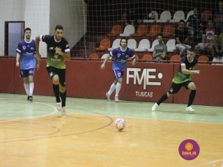 
<a style='margin-left: 5px;' class='btn btn-xs btn-social btn-facebook' href='https://www.facebook.com/sharer/sharer.php?u=https://www.boladovale.com.br/imgs/800-800-90/conteudo/fotos/1312/img8574.jpg' rel='popup' data-width='500' data-height='400'><i class='fa fa-facebook'></i>Compartilhar <span class='hidden-xs'>no Facebook</span>
</a> 
<a class='btn btn-default btn-xs' target='_blank' href='imgs/800-800-90/conteudo/fotos/1312/img8574.jpg'>
<span class='glyphicon glyphicon-cloud-download'></span> Salvar
</a> 
<span></span>