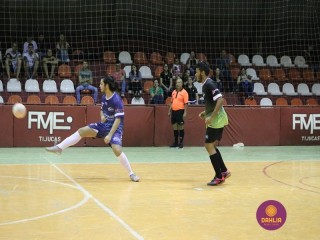 
<a style='margin-left: 5px;' class='btn btn-xs btn-social btn-facebook' href='https://www.facebook.com/sharer/sharer.php?u=https://www.boladovale.com.br/imgs/800-800-90/conteudo/fotos/1312/img8624.jpg' rel='popup' data-width='500' data-height='400'><i class='fa fa-facebook'></i>Compartilhar <span class='hidden-xs'>no Facebook</span>
</a> 
<a class='btn btn-default btn-xs' target='_blank' href='imgs/800-800-90/conteudo/fotos/1312/img8624.jpg'>
<span class='glyphicon glyphicon-cloud-download'></span> Salvar
</a> 
<span></span>