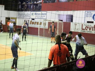 
<a style='margin-left: 5px;' class='btn btn-xs btn-social btn-facebook' href='https://www.facebook.com/sharer/sharer.php?u=https://www.boladovale.com.br/imgs/800-800-90/conteudo/fotos/1313/img8641.jpg' rel='popup' data-width='500' data-height='400'><i class='fa fa-facebook'></i>Compartilhar <span class='hidden-xs'>no Facebook</span>
</a> 
<a class='btn btn-default btn-xs' target='_blank' href='imgs/800-800-90/conteudo/fotos/1313/img8641.jpg'>
<span class='glyphicon glyphicon-cloud-download'></span> Salvar
</a> 
<span></span>